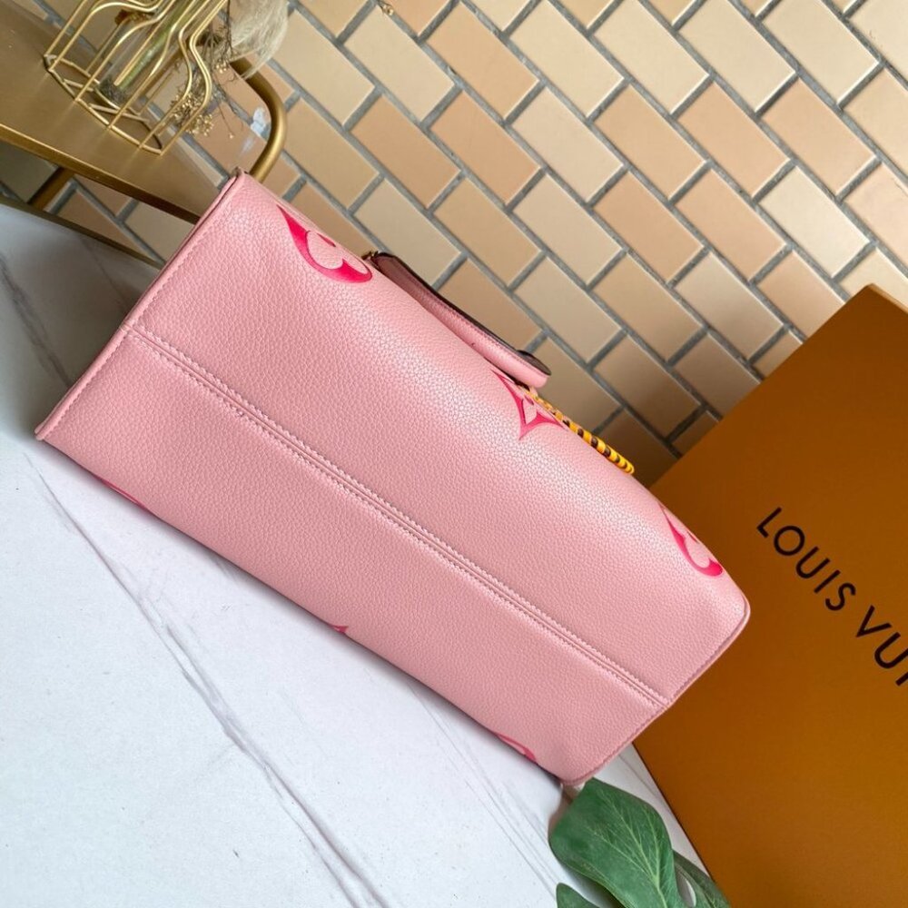 Authentic Louis Vuitton Monogram Pink bag - Picture 2 of 7